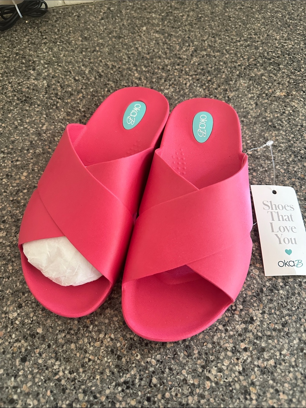 New OKA b. Women's Maxine Hot Pink Crisscross Slide Mules NWT 8.5 9.5